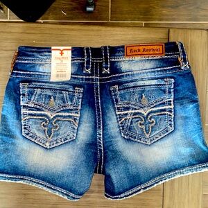 Rock Revival NWT short size 31